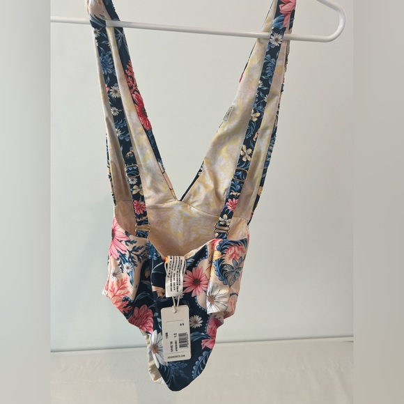 Tulipa one piece - Picture 5 of 7